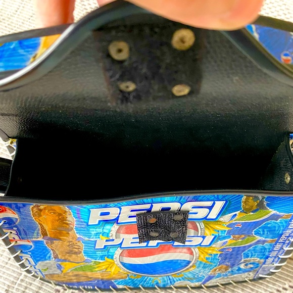 Unique vintage Pepsi can purse - Picture 4 of 4